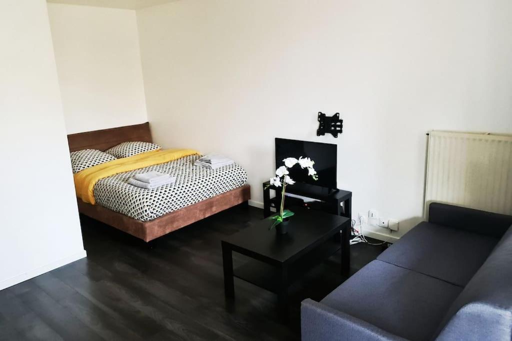 Le Jules Val - Studio Cosy En Residence + Parking + Wi-Fi Evry-Gregy-sur-Yerre Kültér fotó